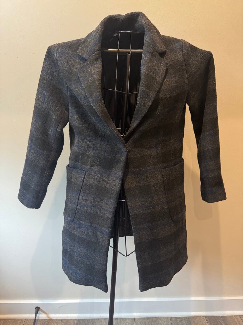 MNG Mango Black Gray Plaid Snap Mid Length Coat Womens XS Lined